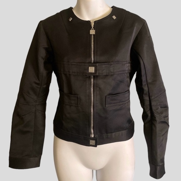 CHANEL Black Jacket 🖤2003🤍 Authenticated - Picture 11 of 16